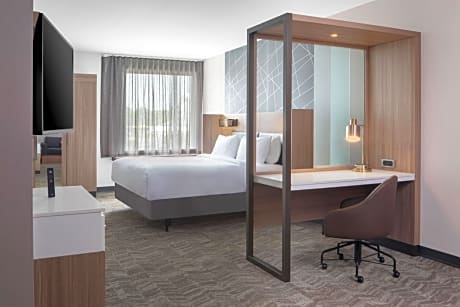 King Suite with Trundle Bed