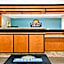 Days Inn & Suites by Wyndham Warren
