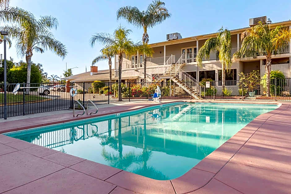 Best Western Plus Hill House