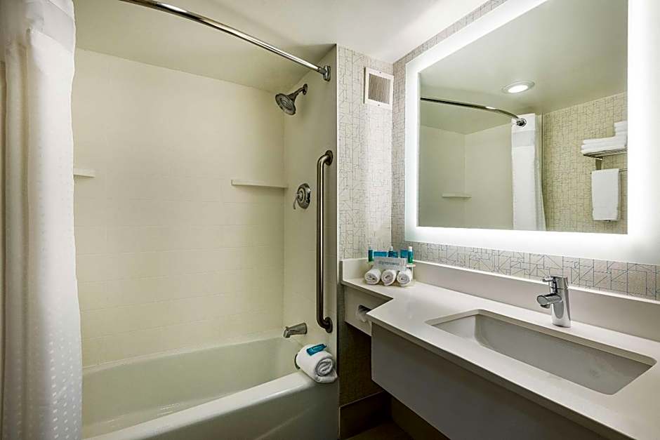 Country Inn & Suites by Radisson, Downtown Albany New York