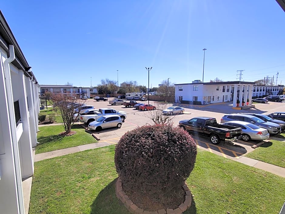 Red Roof Inn Houston - Jersey Village
