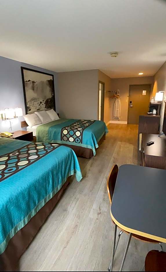 Super 8 by Wyndham Niagara Falls