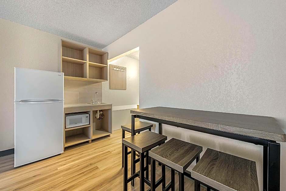 Suburban Extended Stay Hotel