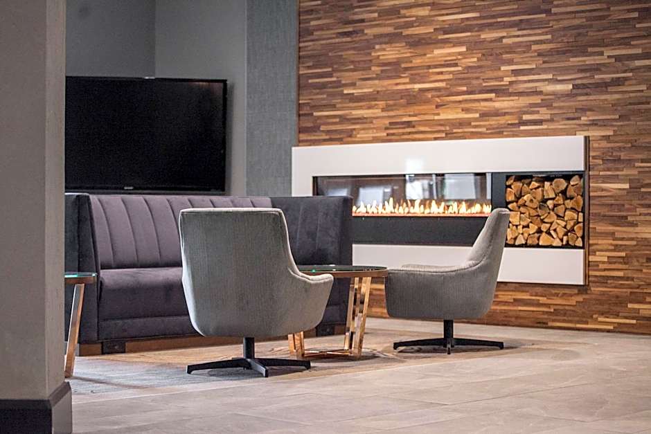 Delta Hotels by Marriott Fargo