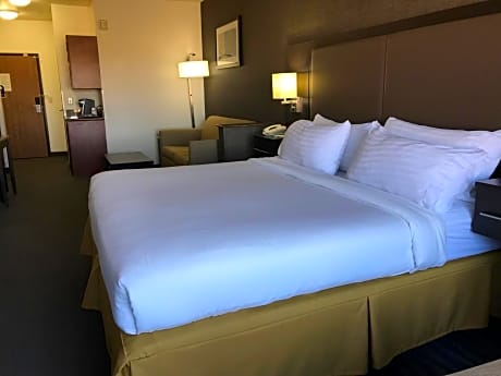 King Suite with Sofa Bed