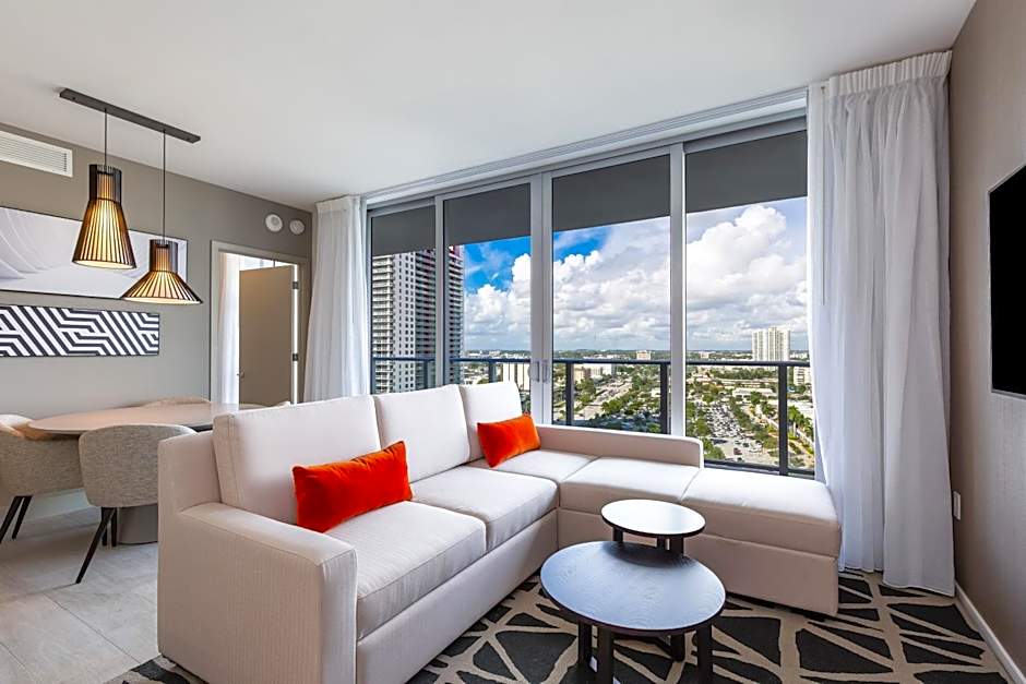 Hyde Beach House Hollywood Private Suites