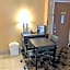 Hawthorn Extended Stay by Wyndham Milwaukee Airport