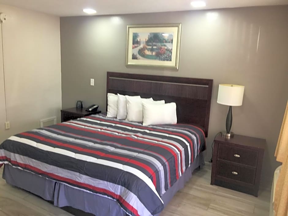 Flamingo Inn