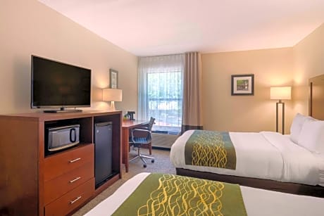 Queen Room with Two Queen Beds - Non-Smoking