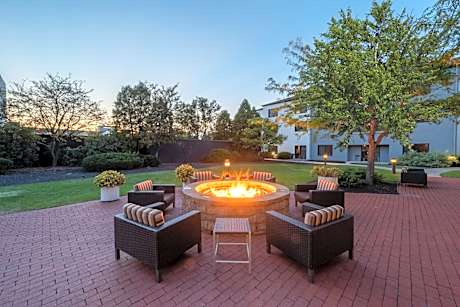Courtyard by Marriott Columbus Airport