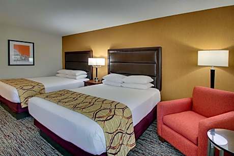 Deluxe Queen Room with Two Queen Beds - Accessible, Tub