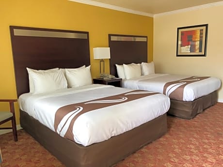 2 Double Beds, Nonsmoking, Upgrade