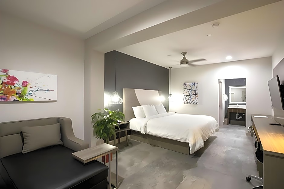 House Hotel