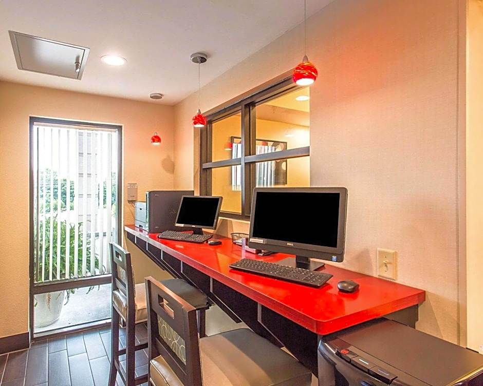 Comfort Suites Cookeville