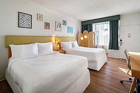 Quadruple Room with Two Double Beds - Non-Smoking