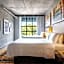 The Loom Hotel, Tapestry Collection By Hilton