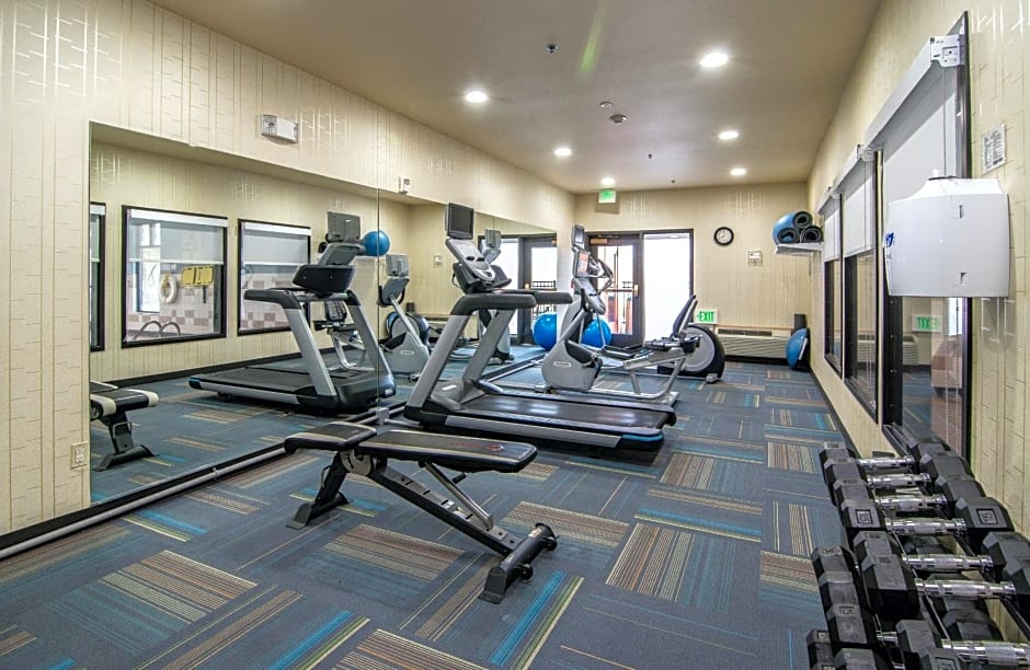 Holiday Inn Express Hotel & Suites Kalispell