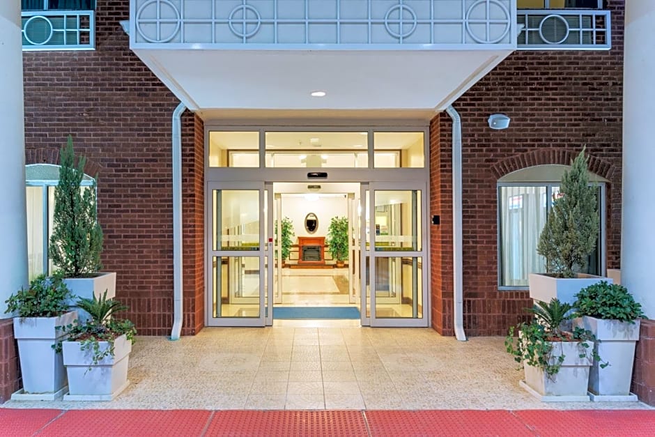 Holiday Inn Express Hotel & Suites Moultrie