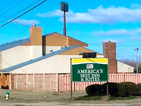 Days Inn & Suites by Wyndham Caseyville