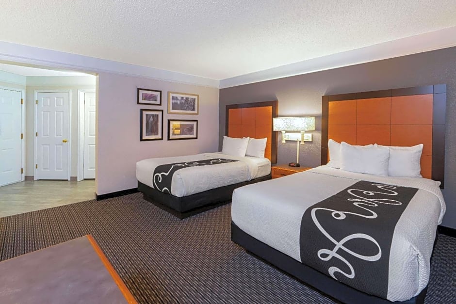 La Quinta Inn & Suites by Wyndham Pueblo