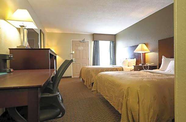 Copley Inn & Suites, Copley - Akron