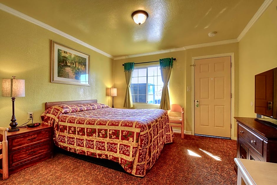 Bayside Inn