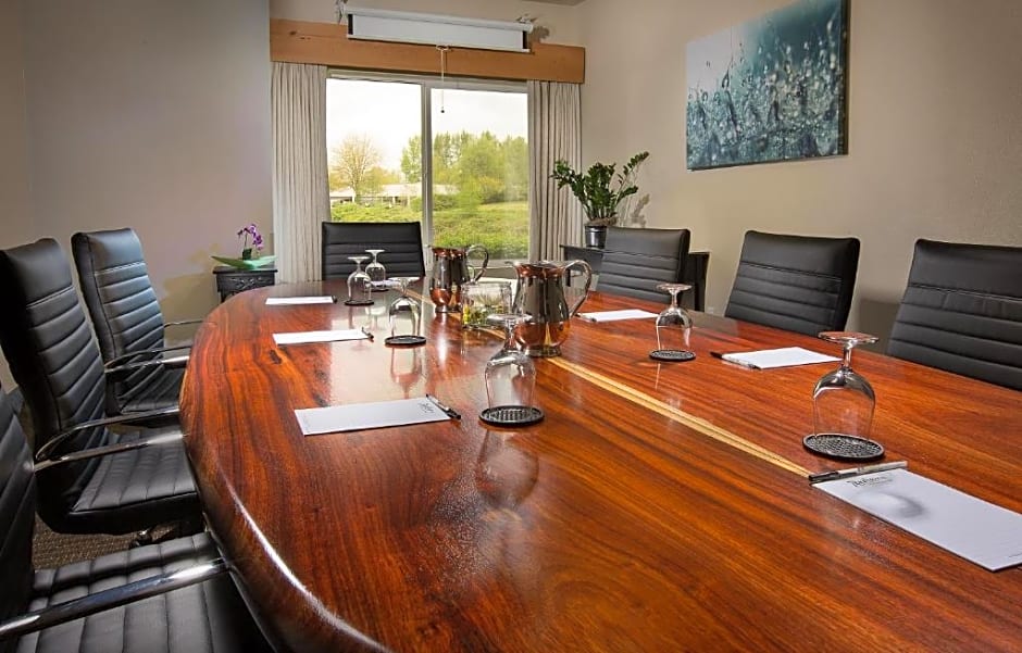 Radisson Hotel Portland Airport Reservations Center