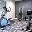 La Quinta Inn & Suites by Wyndham Houston - Normandy