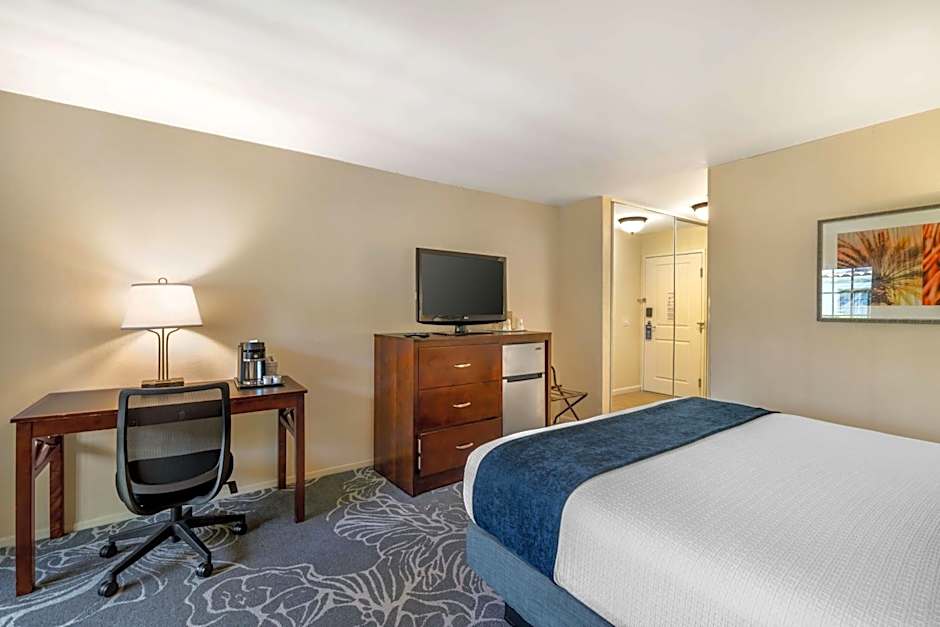 Best Western Plus Carpinteria Inn
