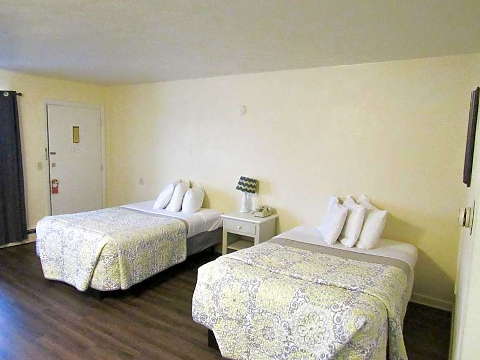 Brewer Motor Inn