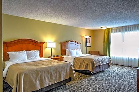 Queen Room with Two Queen Beds - Non-Smoking