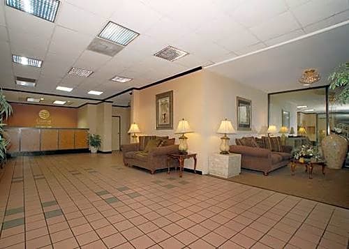 Quality Inn & Suites Los Angeles Airport - LAX