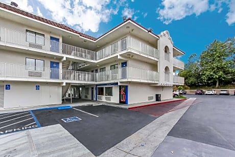 Motel 6-Watsonville, CA - Monterey Area