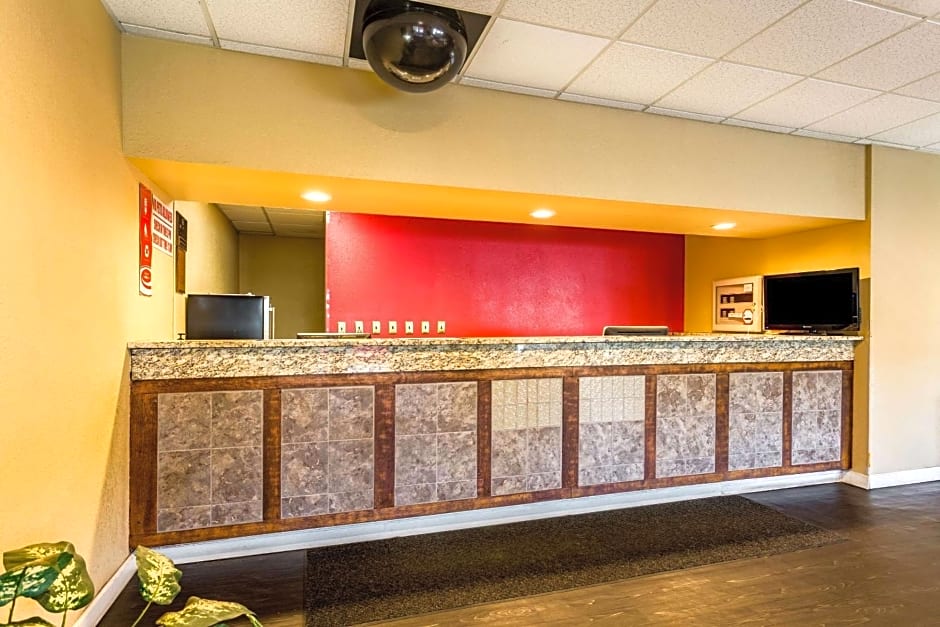 Econo Lodge - Oxmoor
