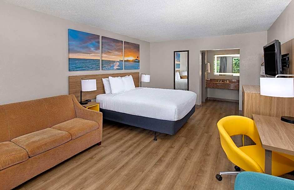 Days Inn by Wyndham St George