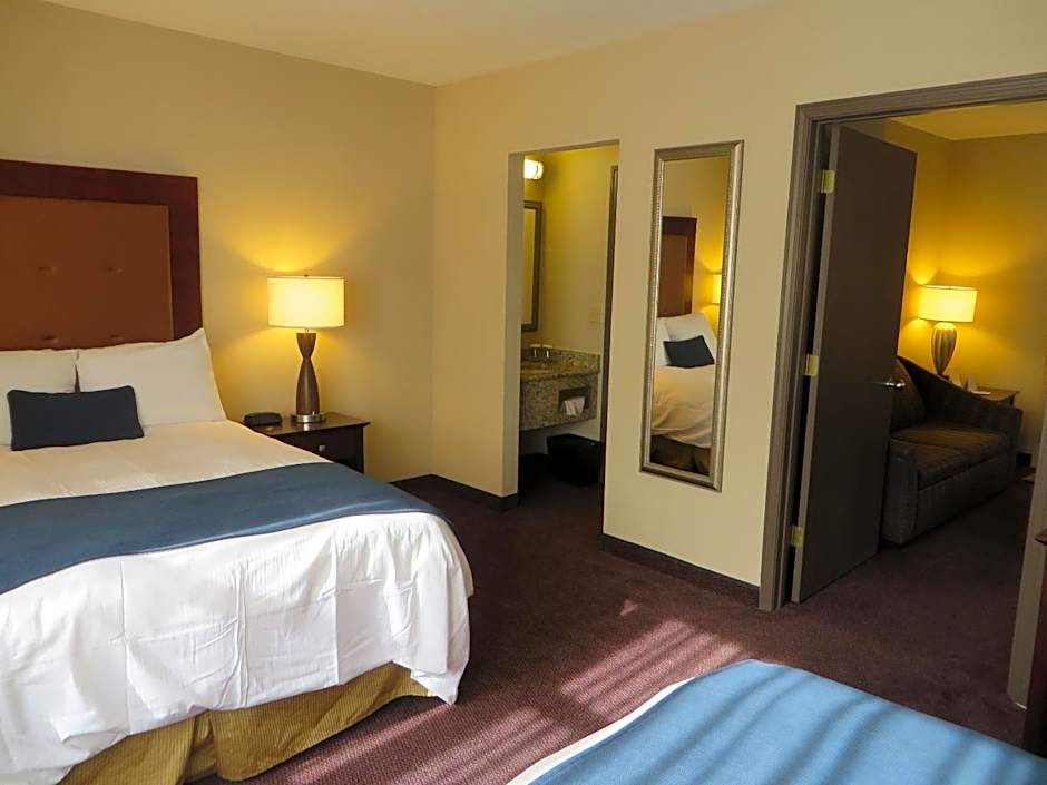 Ivy Court Inn and Suites