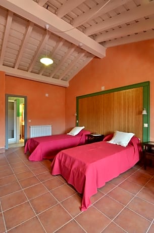 Hotel San Miguel del Valle Amblés - Alojamientos en EL FRESNO