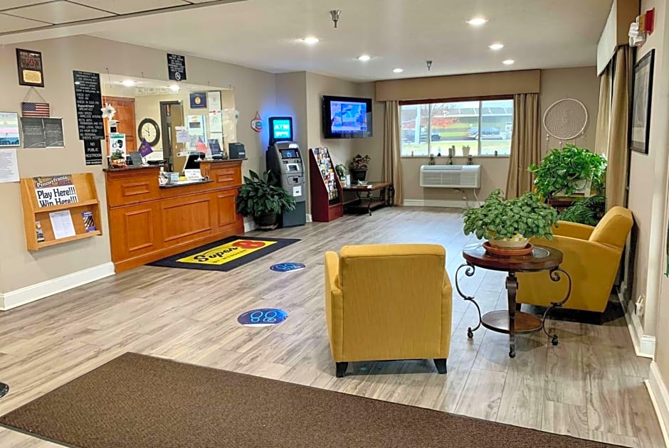 Super 8 by Wyndham Clearfield