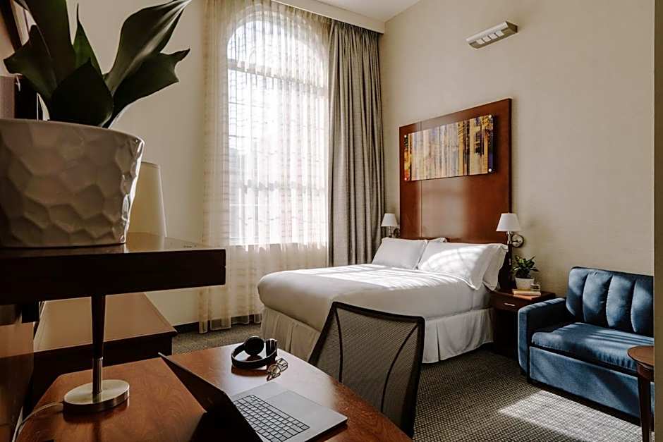 Club Quarters Hotel in Philadelphia