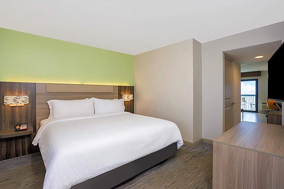 Holiday Inn Express Daytona Beach Shores