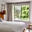 Bluebird Parker Beach Lodge