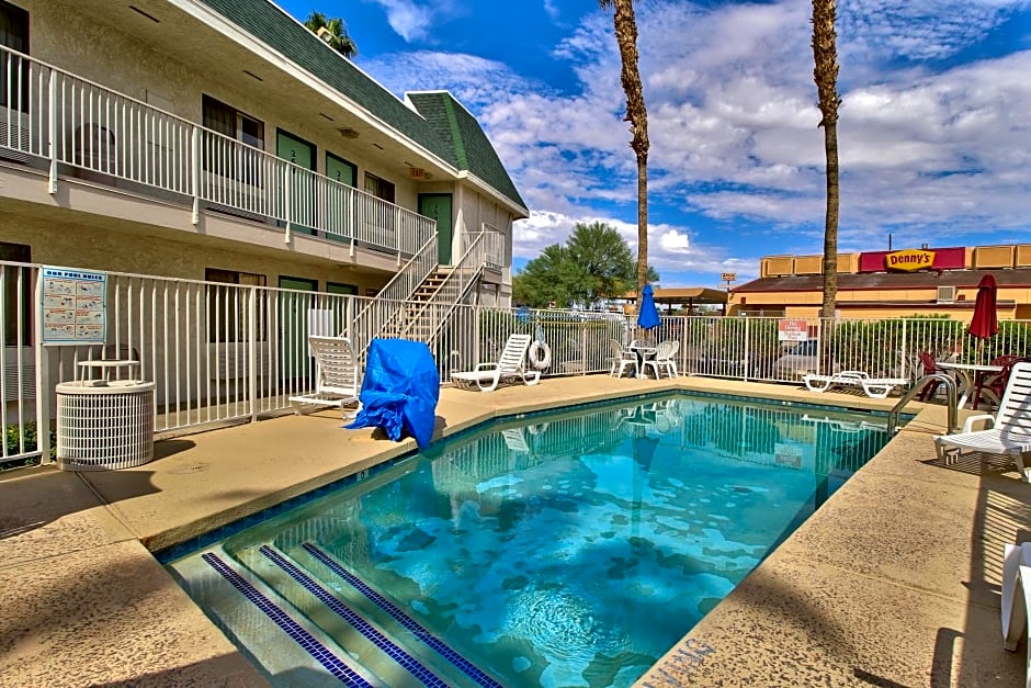 Motel 6-Yuma, AZ - East