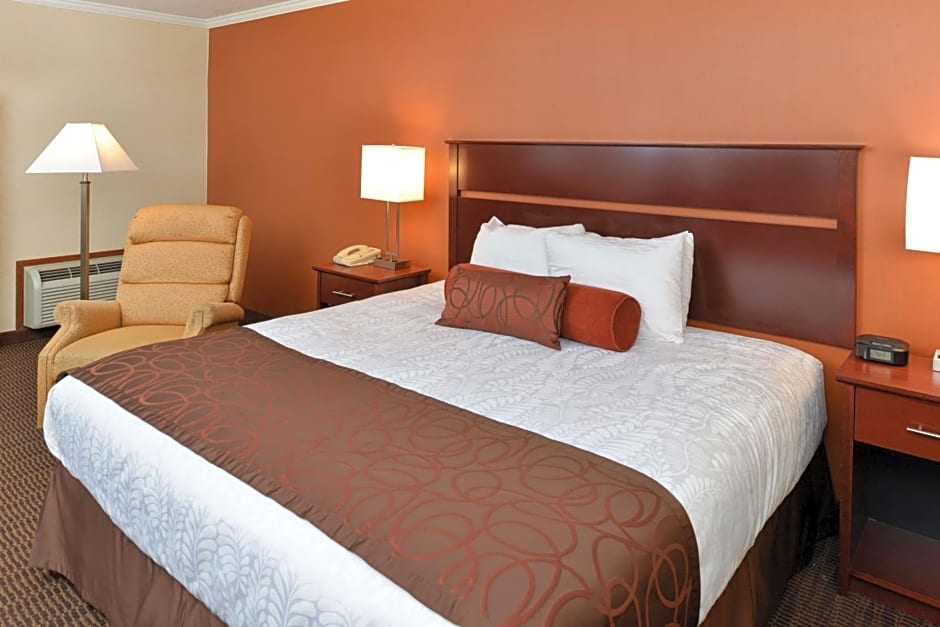 Best Western Plus Landmark Inn