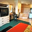 Merida Inn & Suites