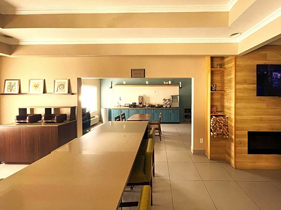 Country Inn & Suites by Radisson, Midway - Tallahassee West
