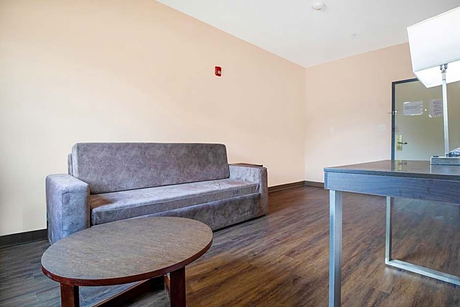 OYO Hotel Adairsville Calhoun South I-75