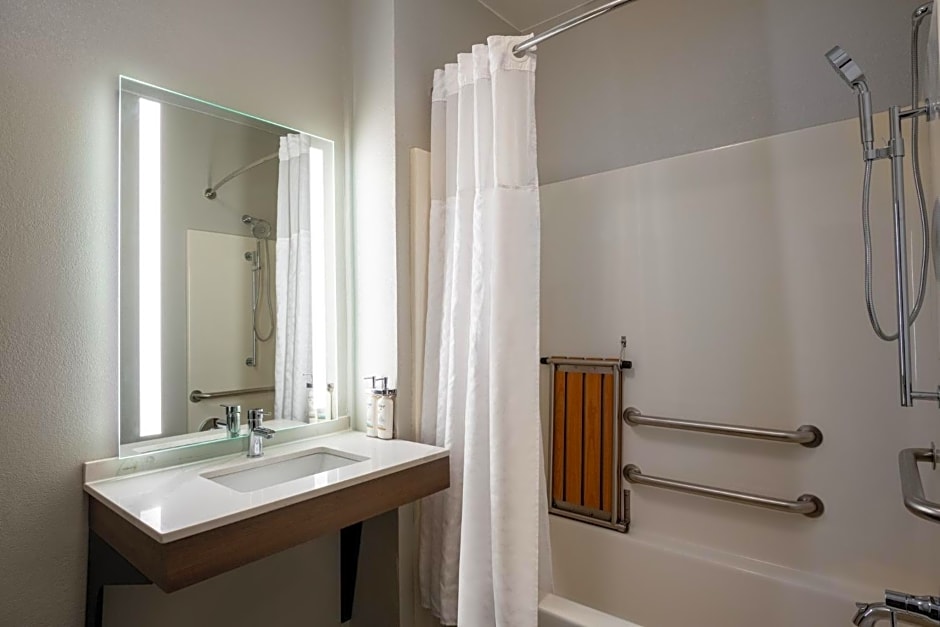 Staybridge Suites West Des Moines