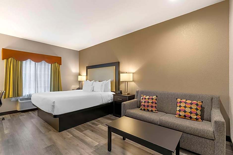 Best Western Plus Des Moines West Inn And Suites
