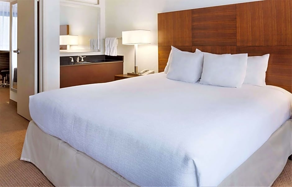 Embassy Suites By Hilton Hotel Baton Rouge