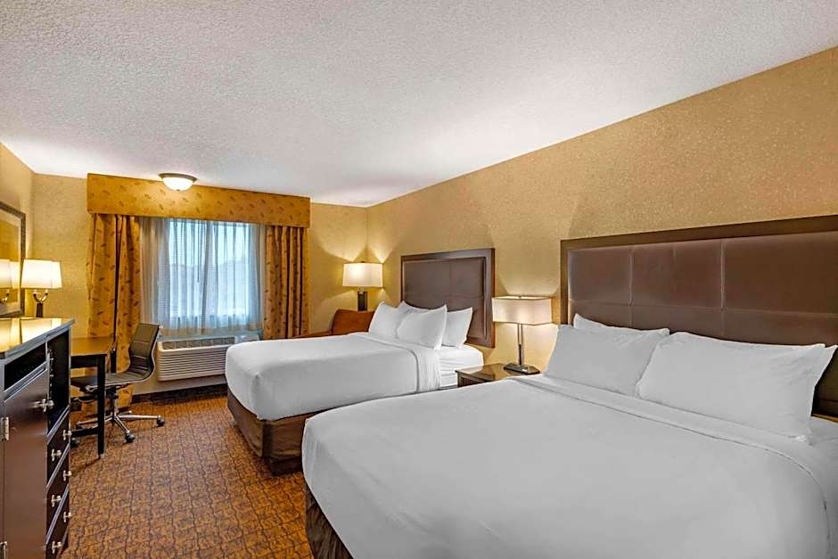 Lloyd Hotel Astoria Bayfront, Ascend Hotel Collection